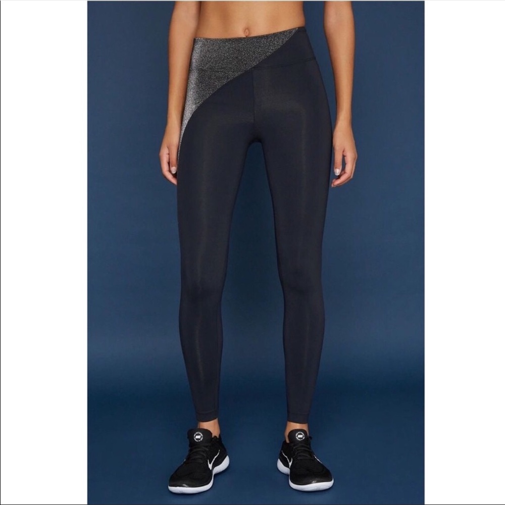 NWT KORAL Chase Glow Legging in Black Silver